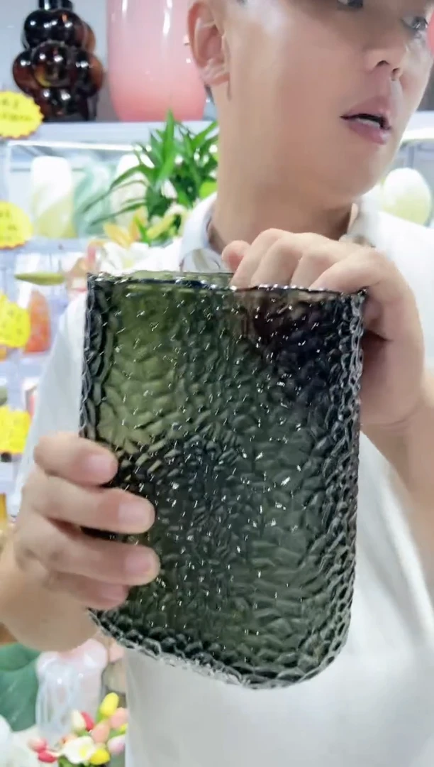灰色冰汶花瓶.........