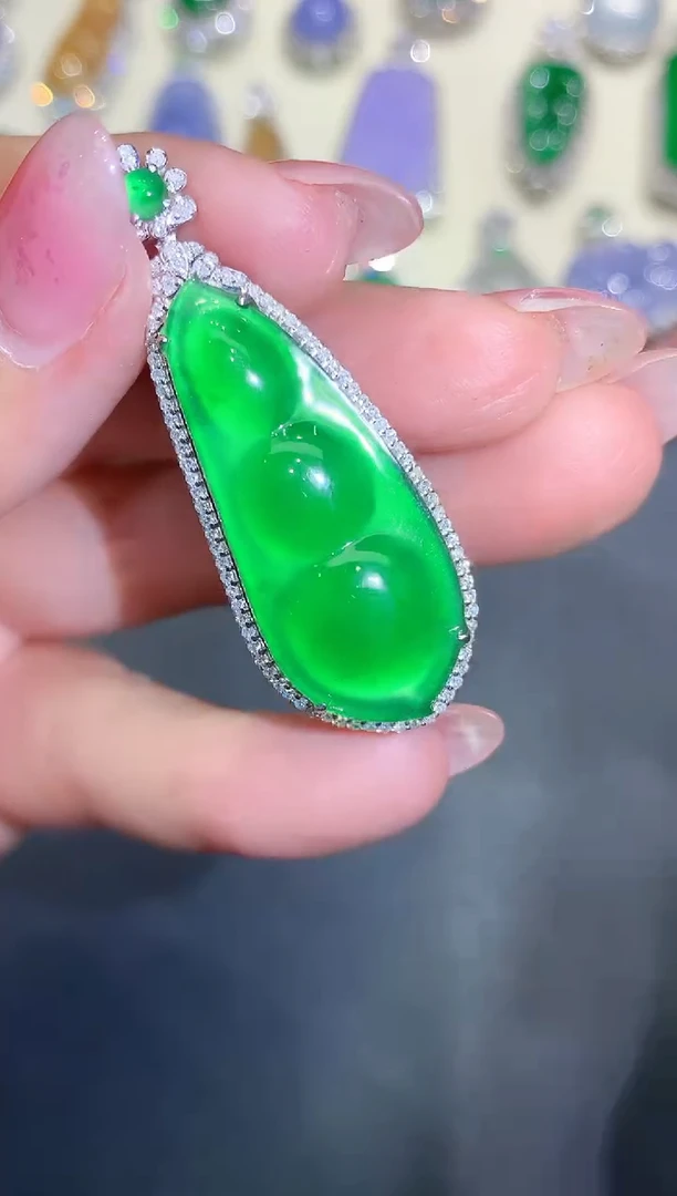 18K金镶嵌定制翡翠39团购