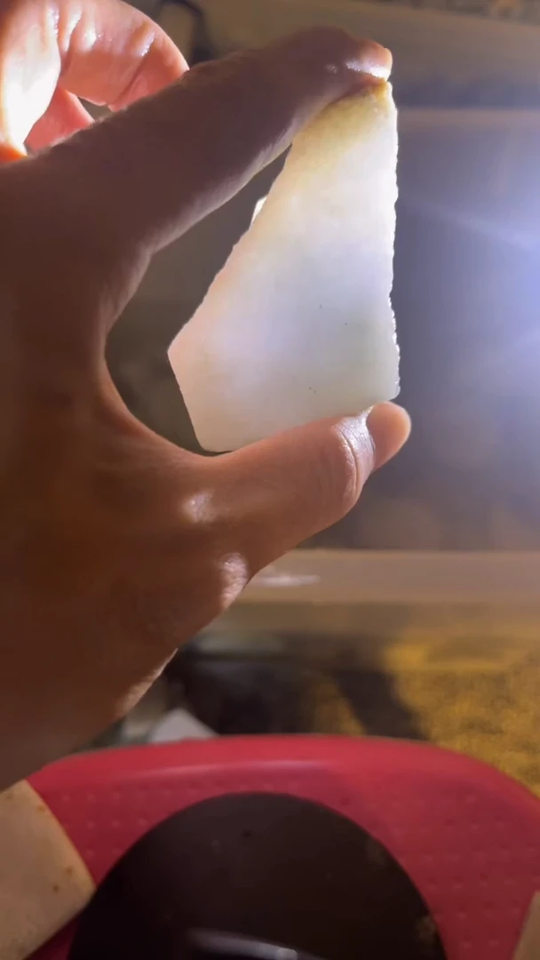 翡翠挂件未镶嵌翡翠