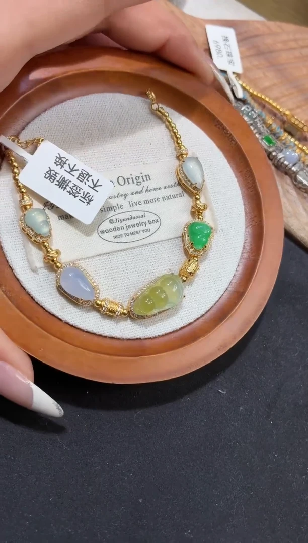 银S925镶嵌手链翡翠运****哈手链