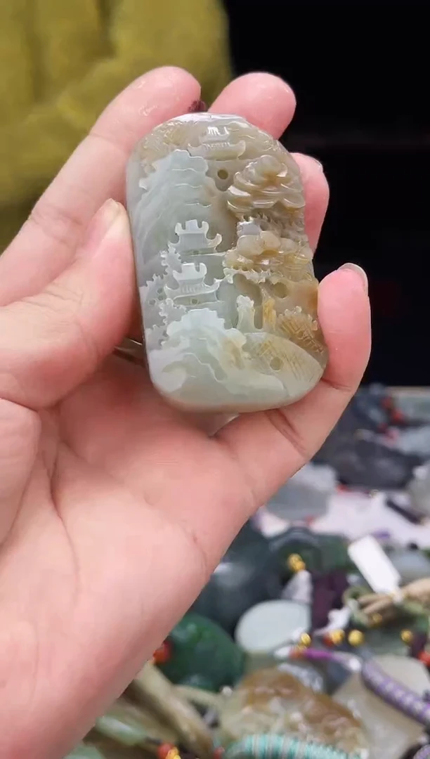 颈饰未镶嵌和田玉1