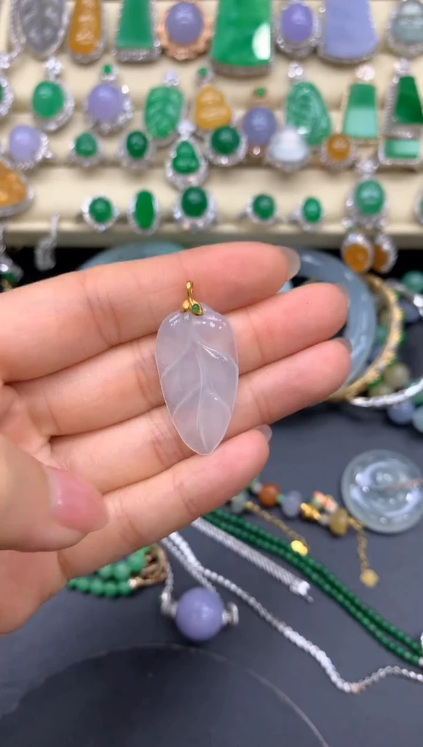 【闪购商品】翡翠颈饰18K金镶嵌92-中国好珍宝