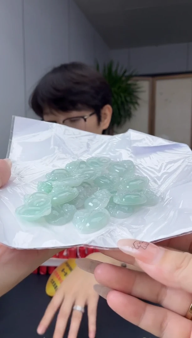 吊坠(不含链)未镶嵌翡翠多样性发货发一件
