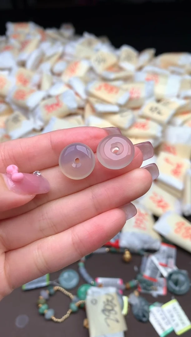 【闪购商品】玛瑙挂件未镶嵌(多样性发货)1个