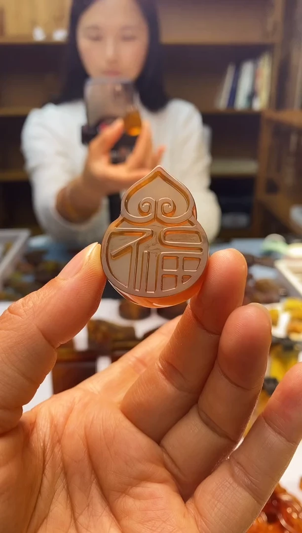 琥珀颈饰未镶嵌SN61-80（副·葫芦）