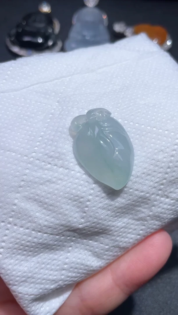 颈饰未镶嵌翡翠6.......