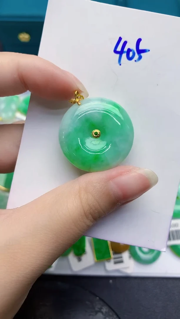 颈饰18K金镶嵌翡翠缅甸天然翡翠A货