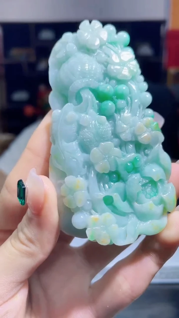 【闪购商品】翡翠吊坠(不含链)未镶嵌S87