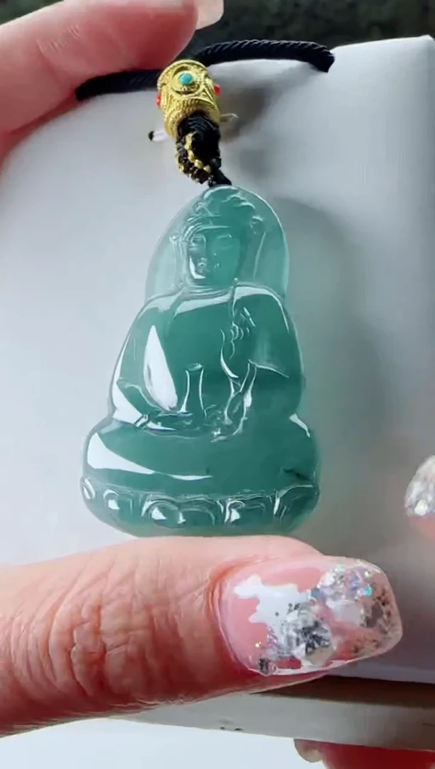 【闪购商品】翡翠颈饰未镶嵌素衣多样性随机一件发货