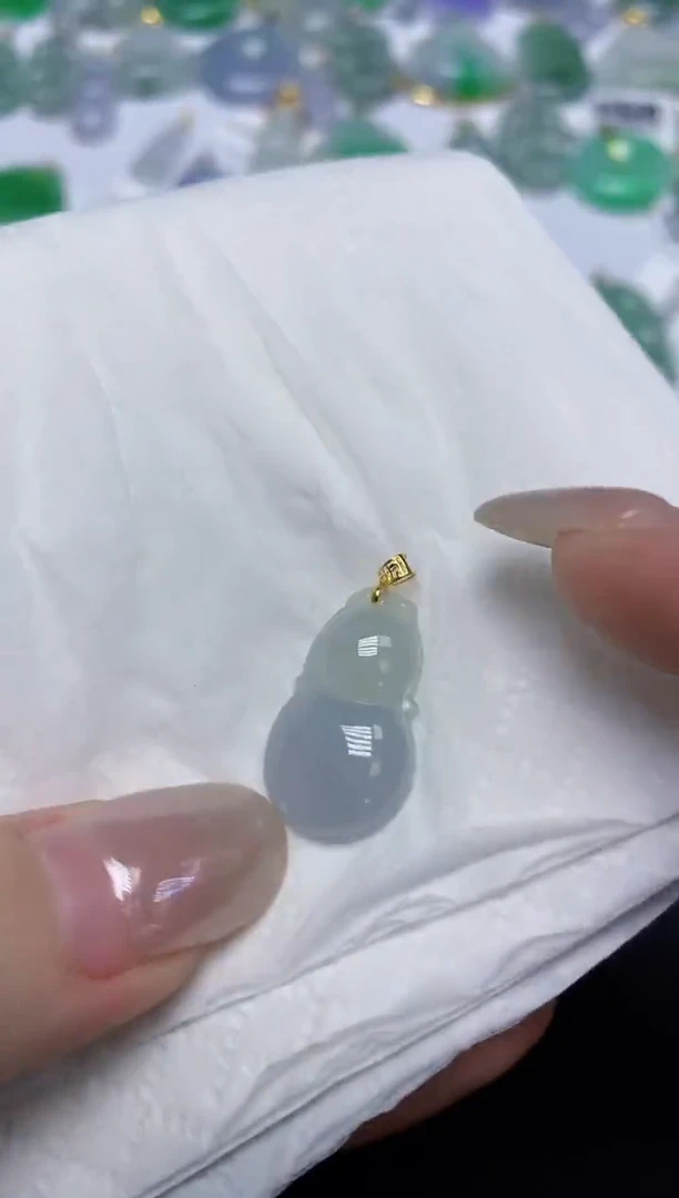 翡翠18K金镶嵌颈饰天然缅甸翡翠A货