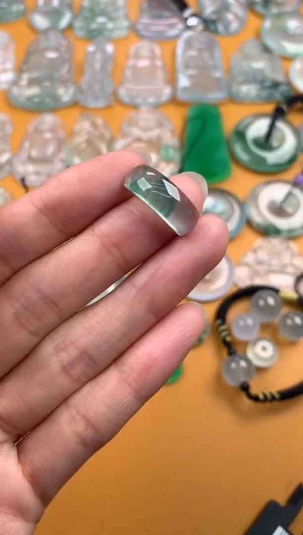 颈饰未镶嵌翡翠18.4-6.3-4.9