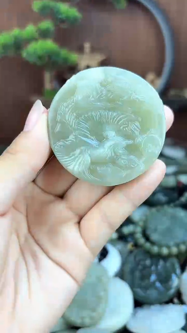 和田玉未镶嵌颈饰1