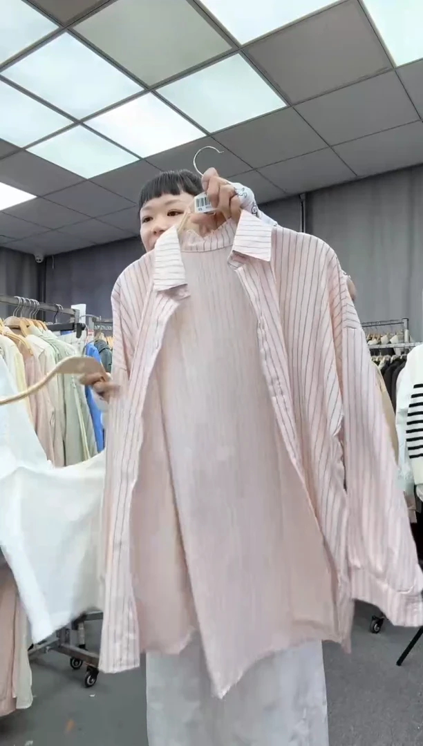 单衬衣大哥家漂亮衣服漂亮颜色