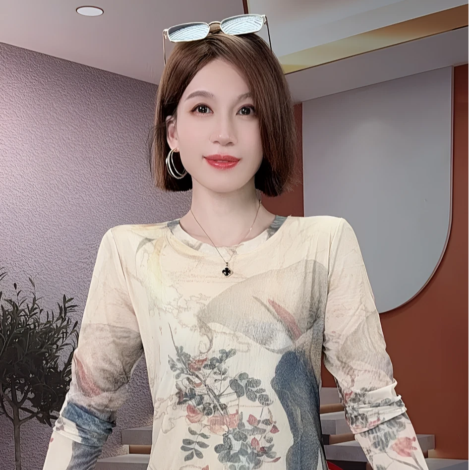 春秋2025新款设计感气质长袖T恤女薄款圆领网纱打底衫巨好看上衣