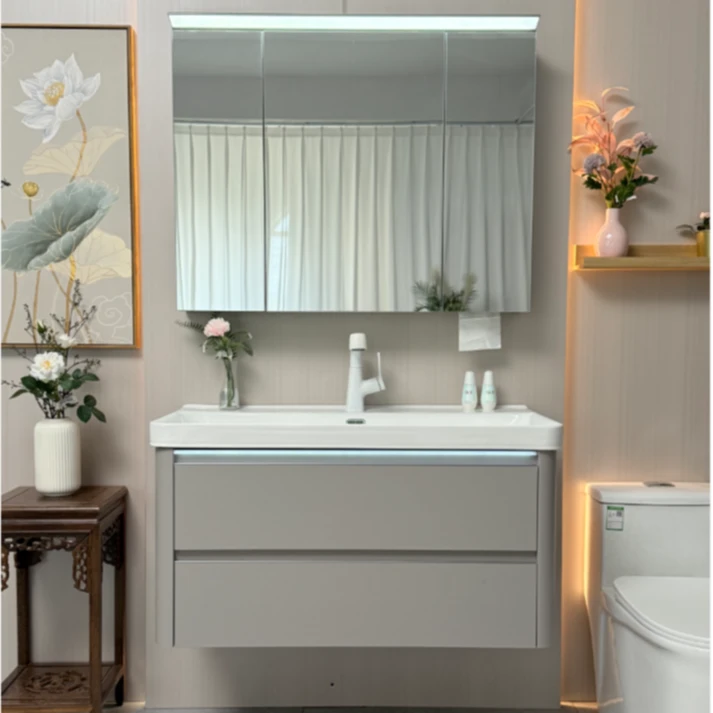 新款现代陶瓷海洋盆轻奢卫生间实木浴室柜组合智能镜柜洗脸盆