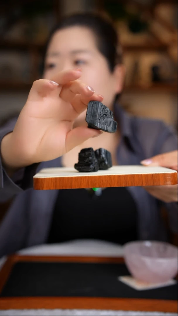 原石未镶嵌碧玺黑碧玺原石200g（3-6块）随机发