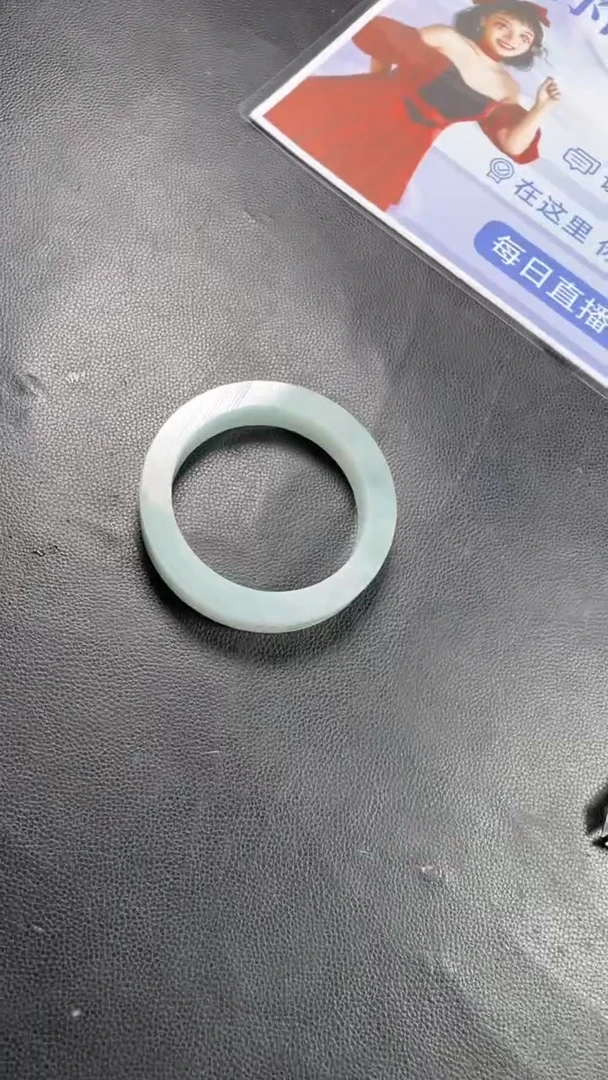 未镶嵌手镯定制翡翠是***～SZYJZQ05DZS