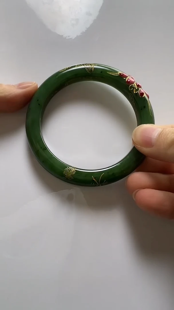 和田玉手镯未镶嵌大*林62圈口/多样性发货任意一件（颜色略微差异）