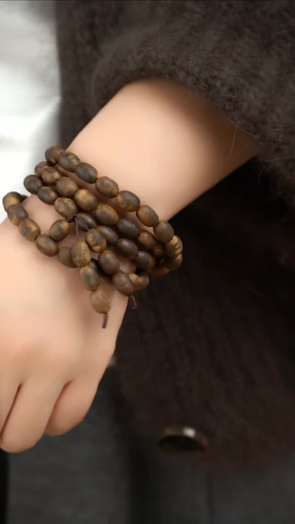 沉香手串闪购沉香瘤疤随型8mm素圈多圈手串