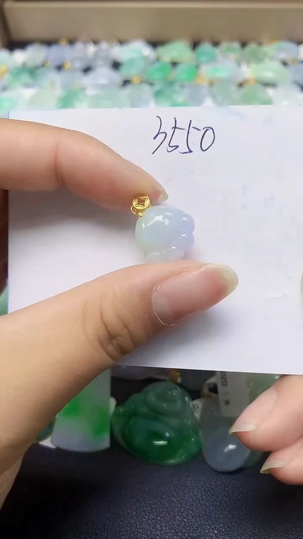 翡翠未镶嵌颈饰 天然缅甸翡翠A货