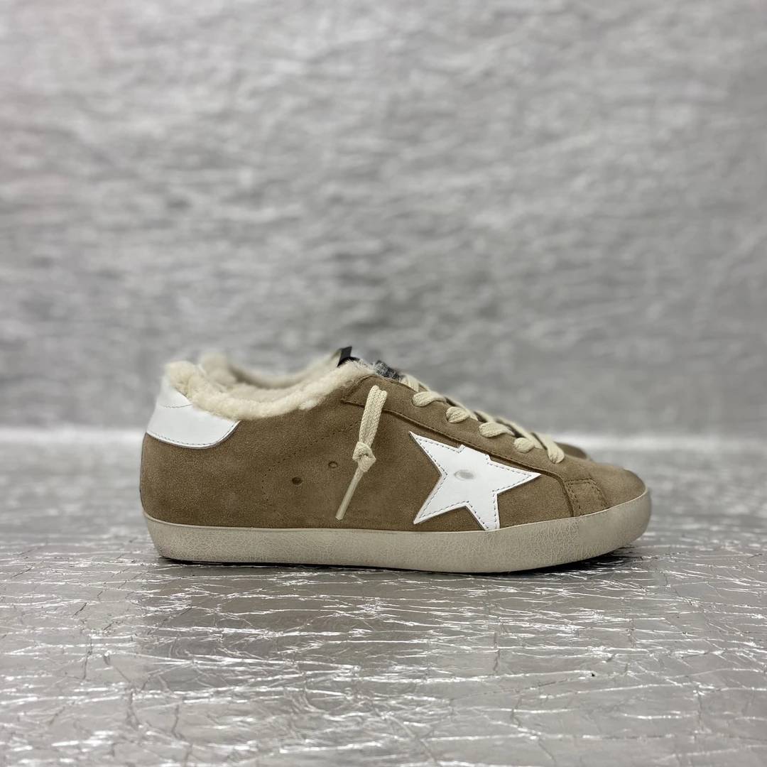 GENIUS GIRAFFE咖色卡其白尾羊毛星星做旧小脏鞋女加厚保暖板鞋