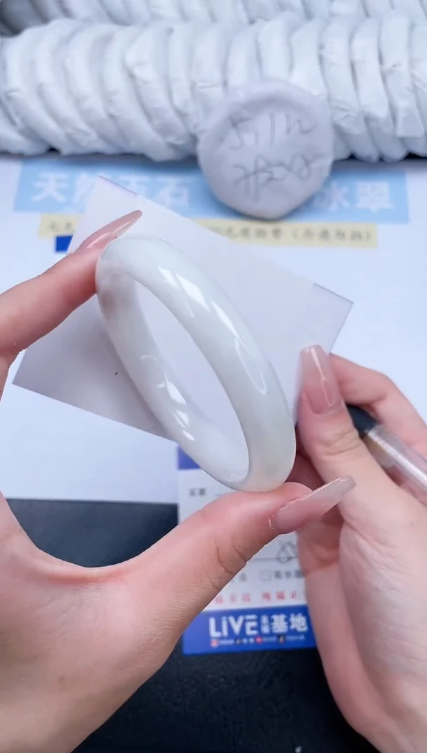 和田玉手镯未镶嵌T275-55.4