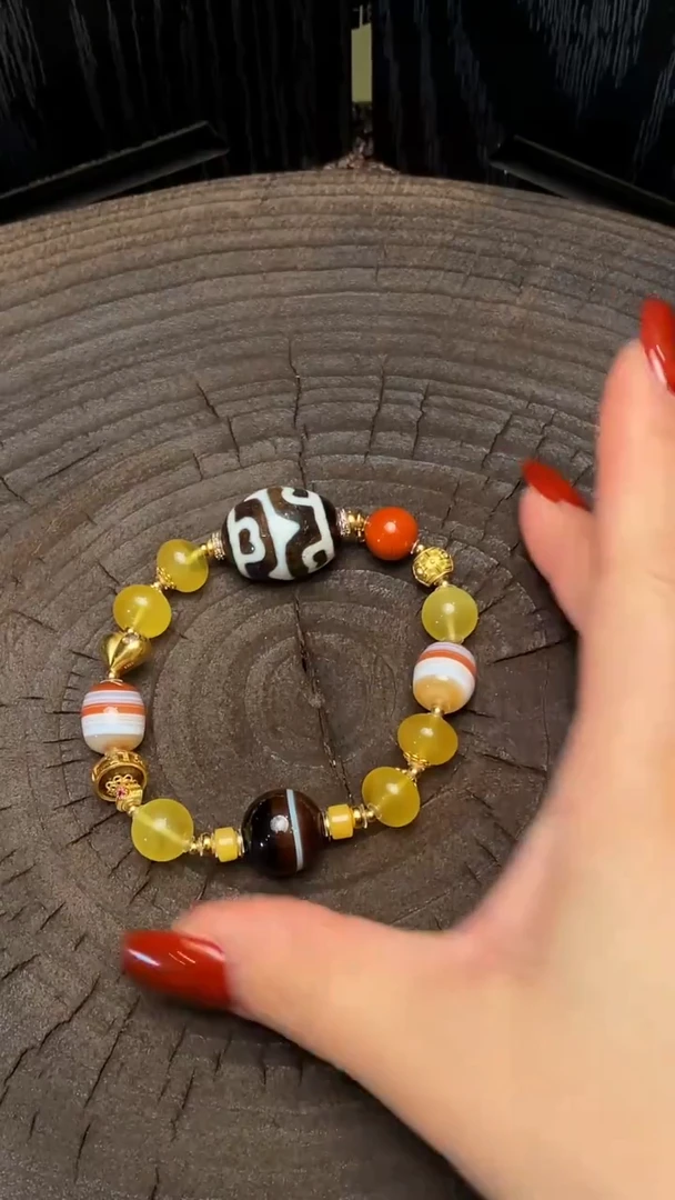 未镶嵌手链玛瑙/玉髓（覆膜）六Y手串