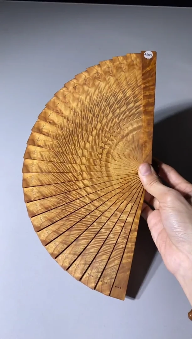 【闪购商品】金丝楠木雕450号18cm精品金丝楠扇子