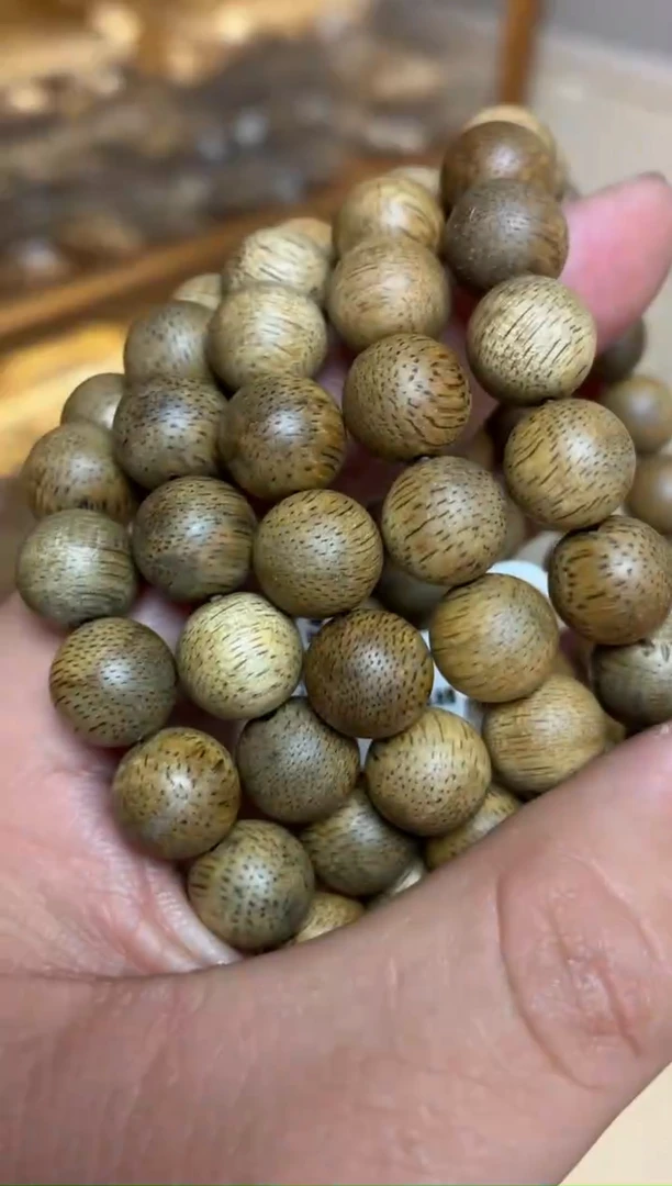 沉香手串 文莱圆珠单圈1.1多样性发其一
