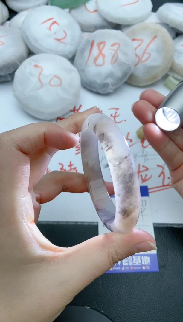 【闪购商品】石英质玉手镯未镶嵌77+58/59