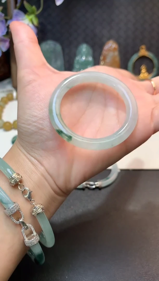 未镶嵌定制翡翠毛货40.5*7.3*5.5