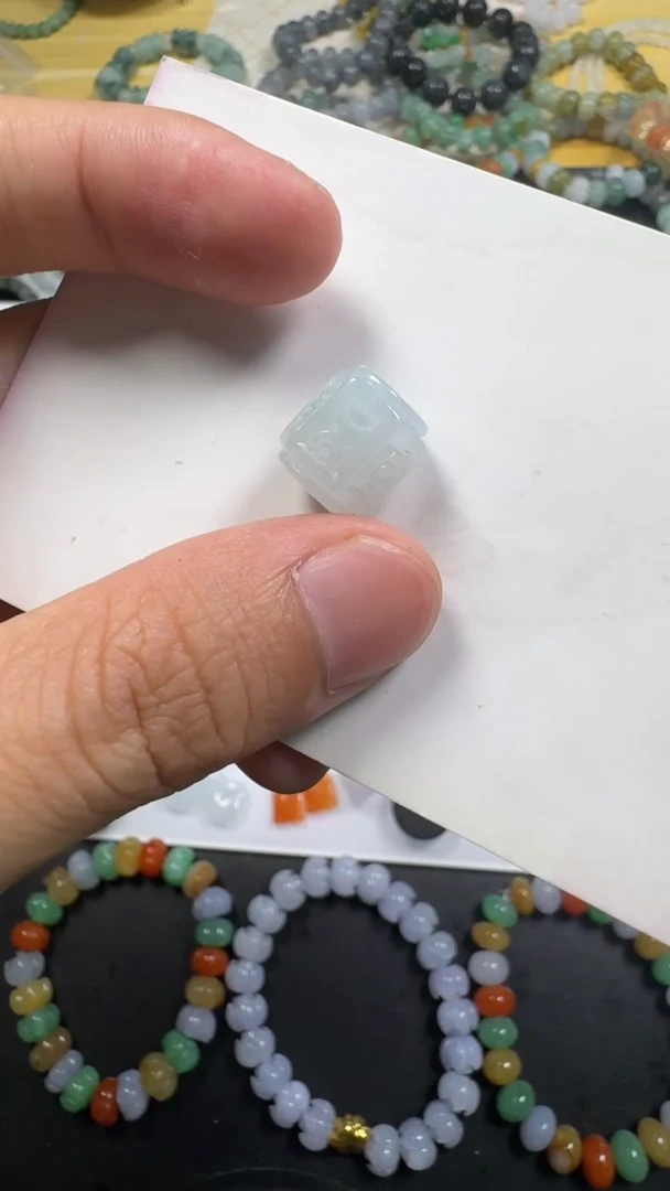 翡翠未镶嵌颈饰【闪购商品】 天然翡翠