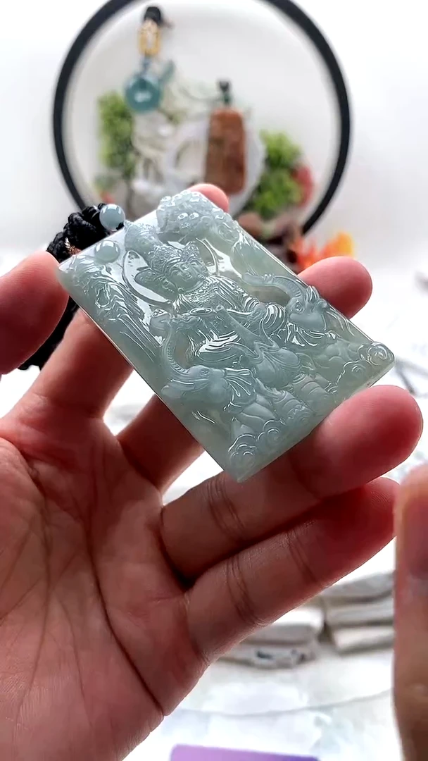 颈饰未镶嵌翡翠普贤