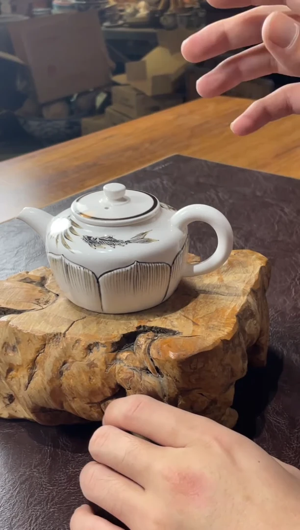 30号手绘剔刻茶壶磁州窑嘎嘎好