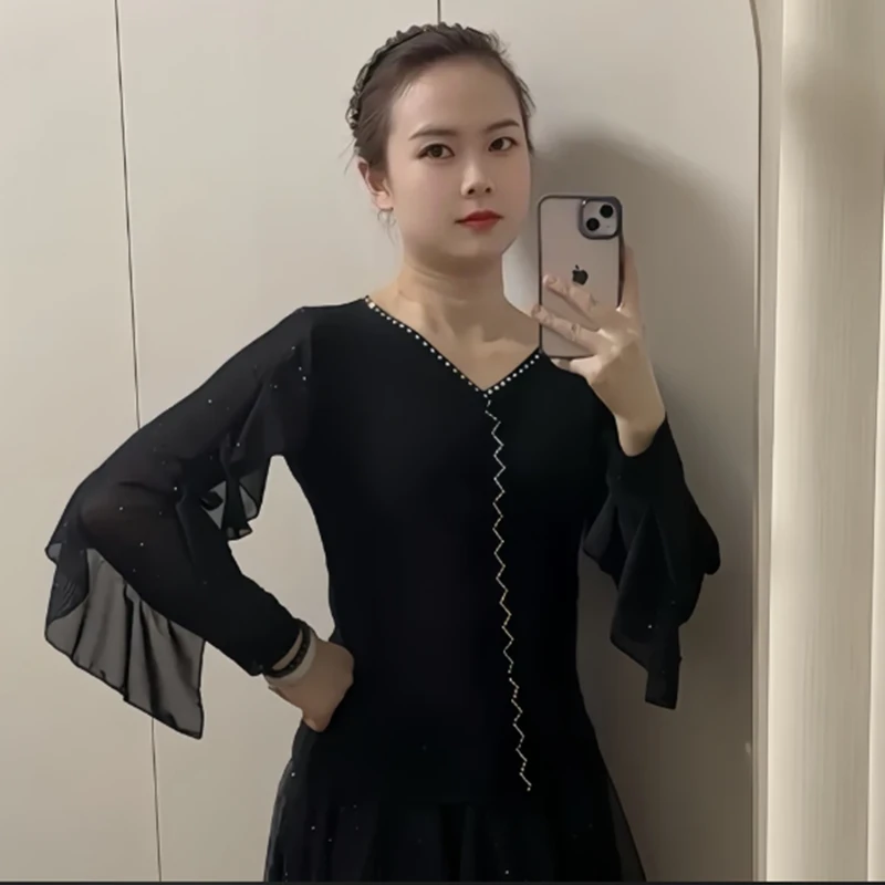 飞飞袖荷叶边舞蹈服女广场舞上衣伦巴交谊舞演出服交谊舞新款春季