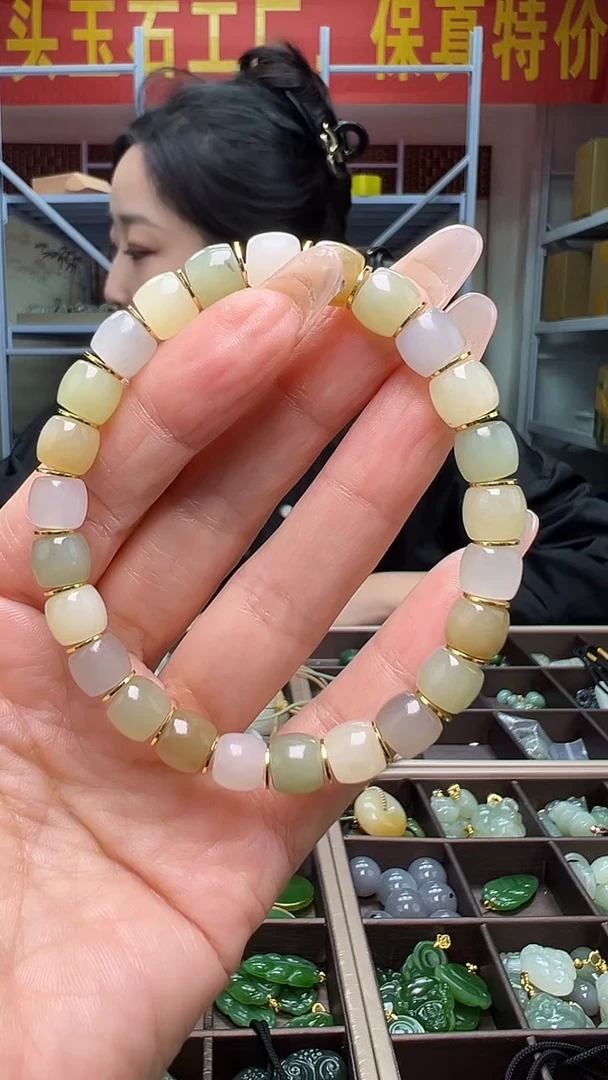 颈饰未镶嵌和田玉(多样性发货.发其一）10.11.90