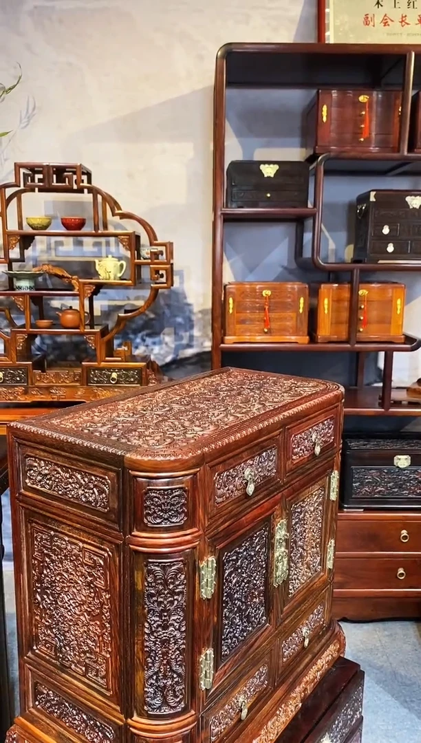 【闪购商品】红酸枝木类案台大红酸多宝箱