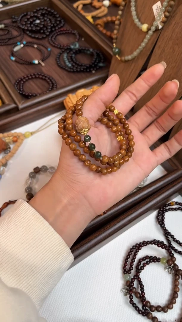 非洲檀香无事牌库克三圈+六字真言