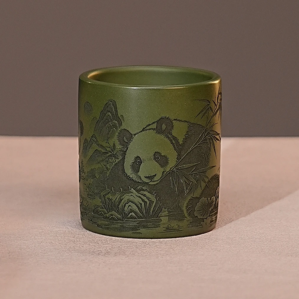 宜兴紫砂茶具 原矿绿泥泥料刻绘熊猫主人杯品茗杯