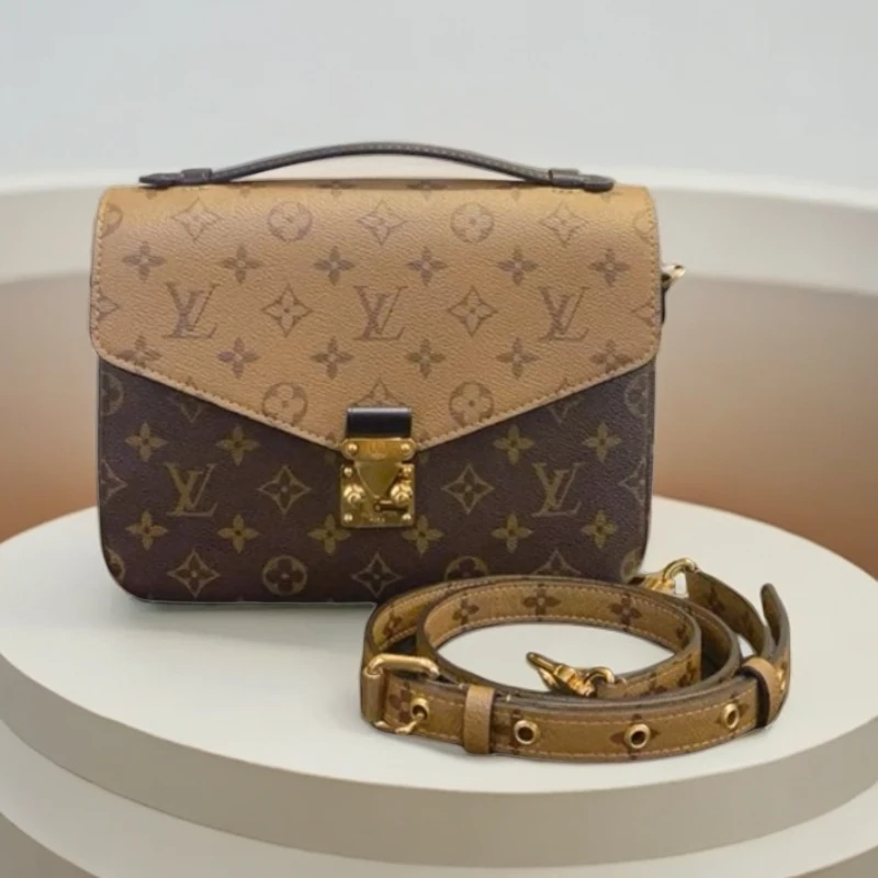 99新 LouisVuitton/路易威登 老花拼色邮差包翻盖单肩包/精选