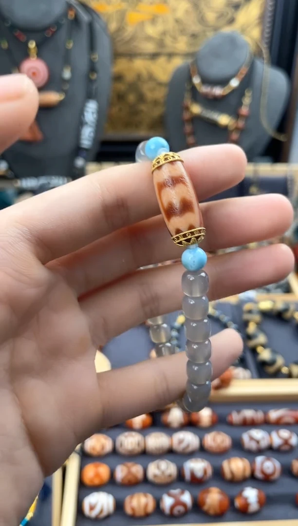 【闪购商品】玛瑙/玉髓颈饰18K金镶嵌美泓红肉大鹏手串