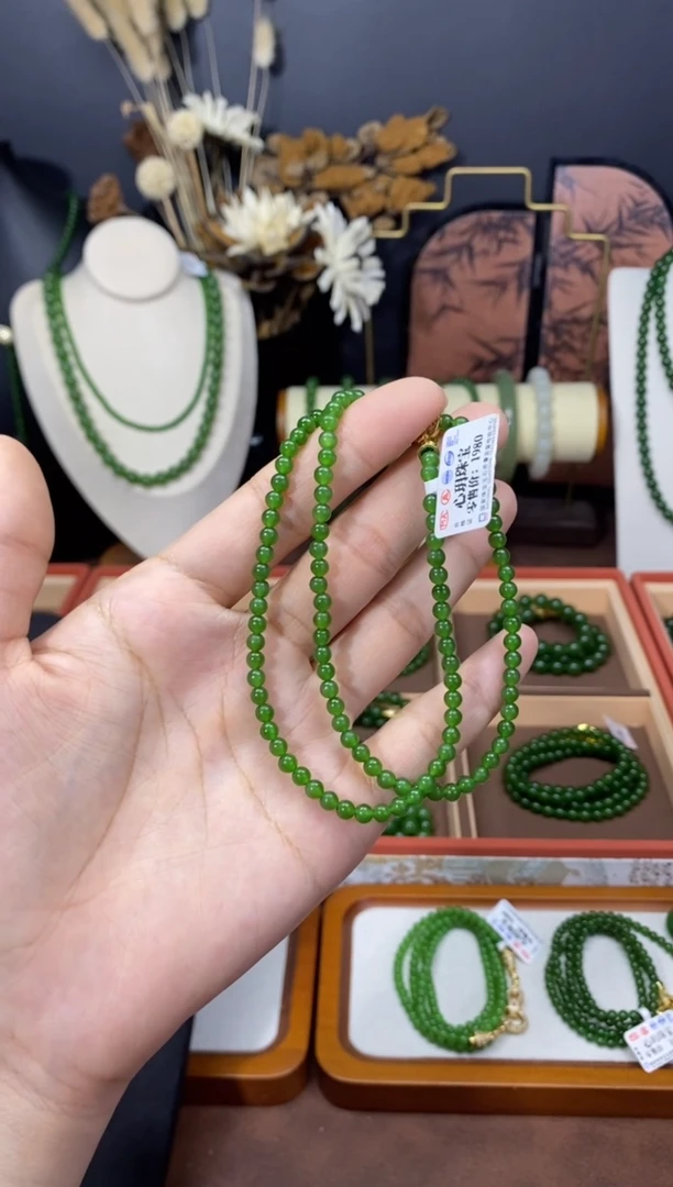【闪购商品】和田玉（碧玉）颈饰未镶嵌4辣绿锁骨链