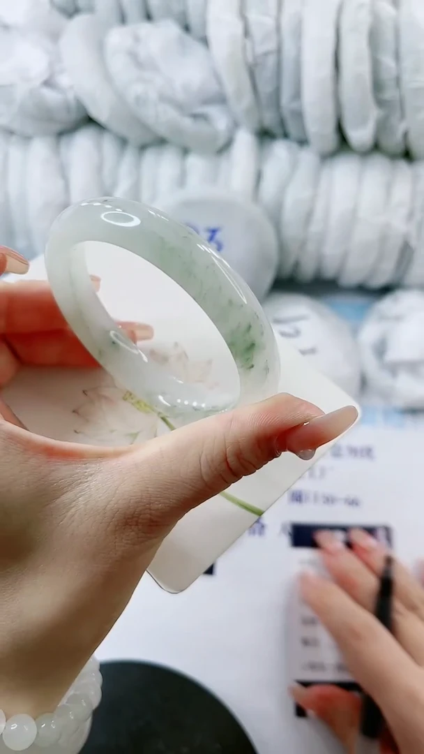 【闪购商品】石英质玉手镯未镶嵌1051780800-多样性发货