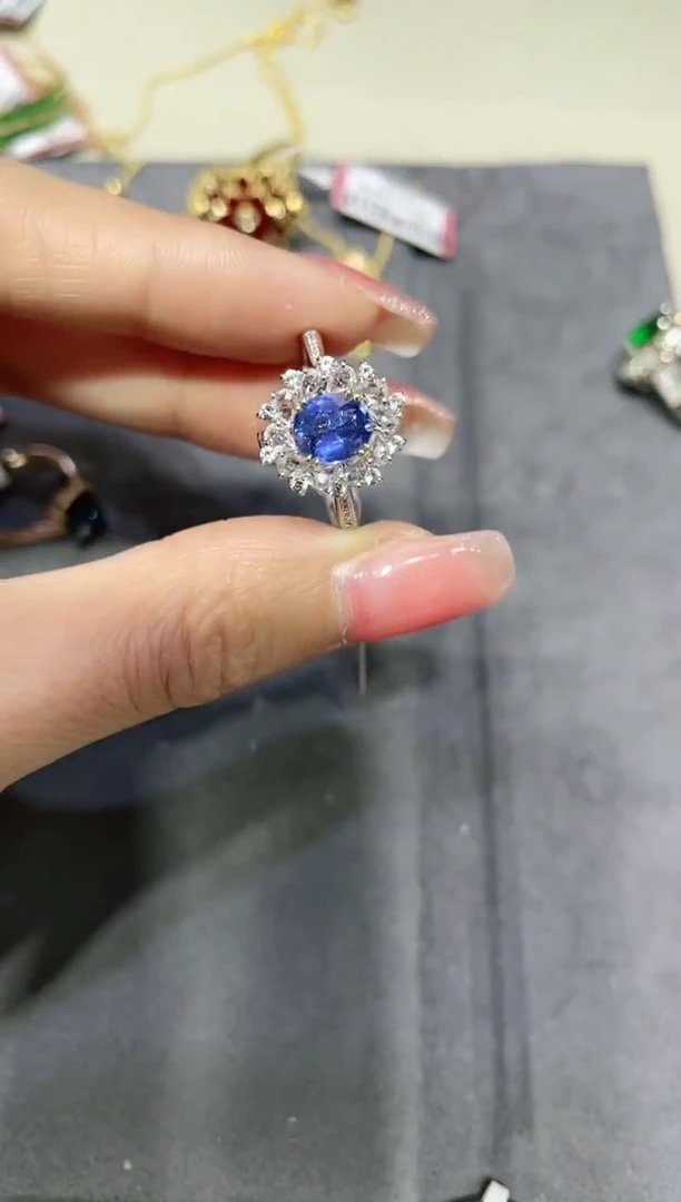 【闪购商品】蓝宝石戒指18K金镶嵌·