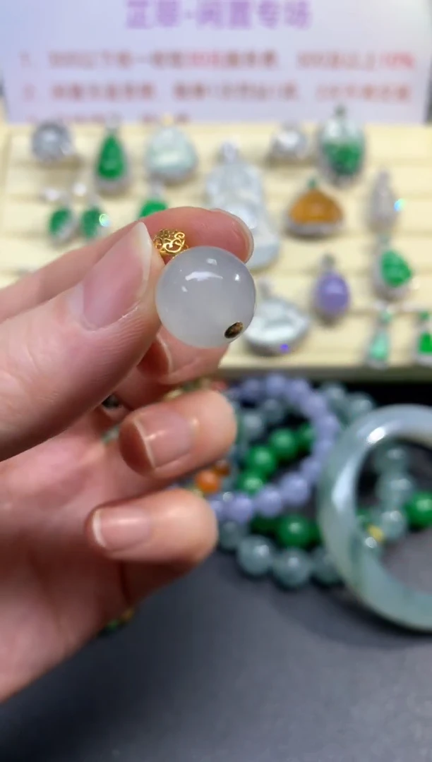 翡翠18K金镶嵌吊坠(不含链)吊坠|650+65