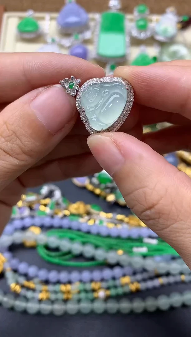 【闪购商品】翡翠颈饰18K金镶嵌520-中国好珍宝