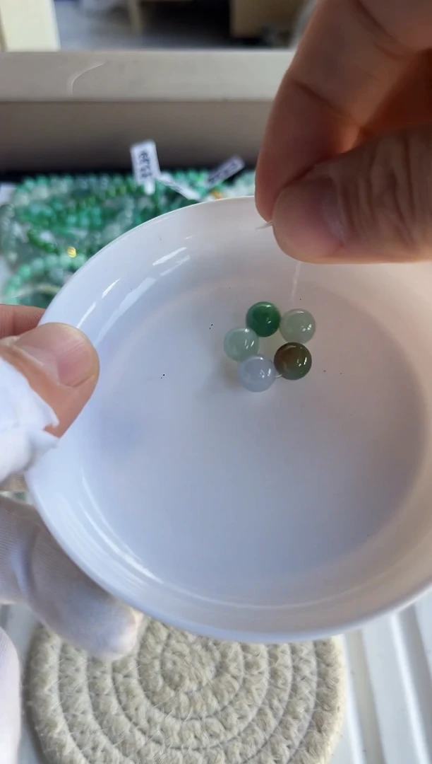 散珠翡翠翡翠散珠卡8  5颗