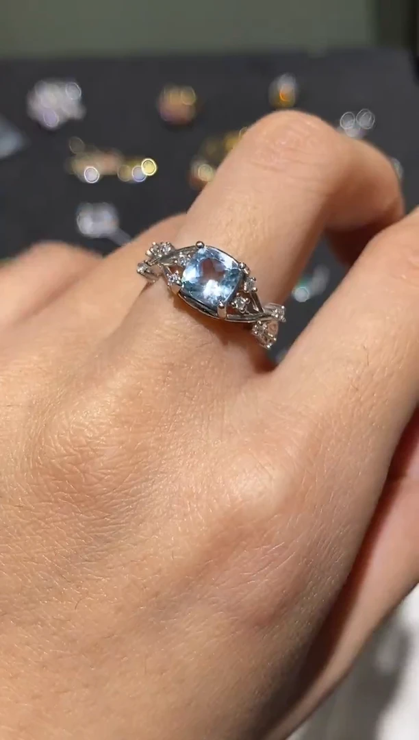 银S925镶嵌戒圈海蓝宝石戒指