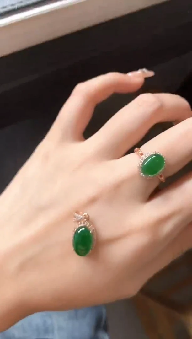 银S925镶嵌戒指翡翠51511