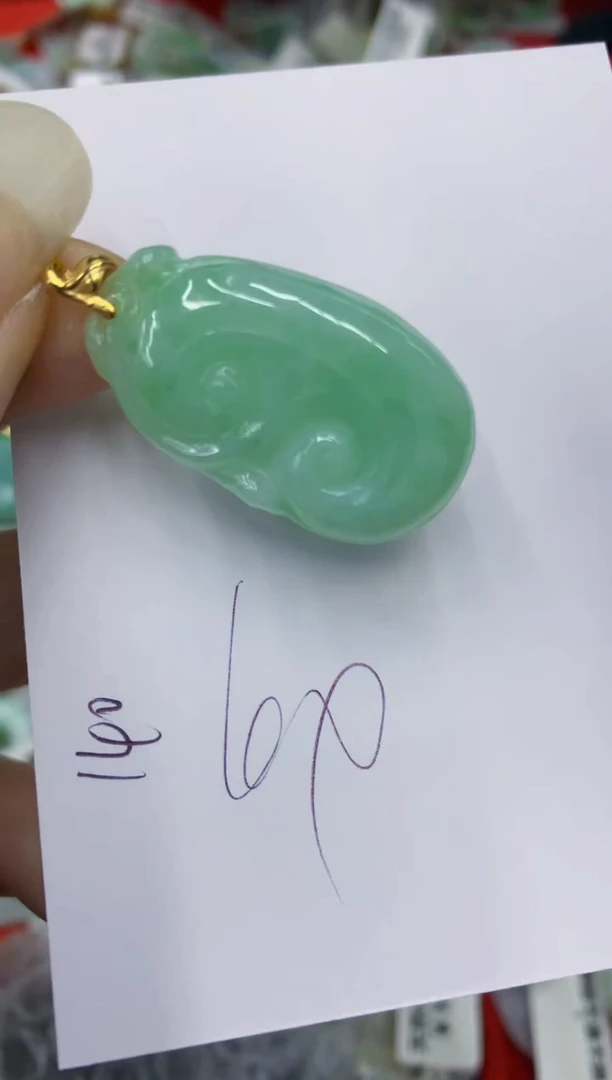 翡翠未镶嵌颈饰111111111111